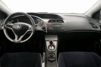 Honda Civic 1.8 104kW thumbnail