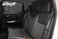 Nissan Navara DH 2.3 DCi 4WD 190HK N-Guard /Diffspärr /Moms 140kW thumbnail