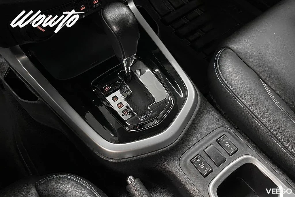 Nissan Navara DH 2.3 DCi 4WD 190HK N-Guard /Diffspärr /Moms 140kW