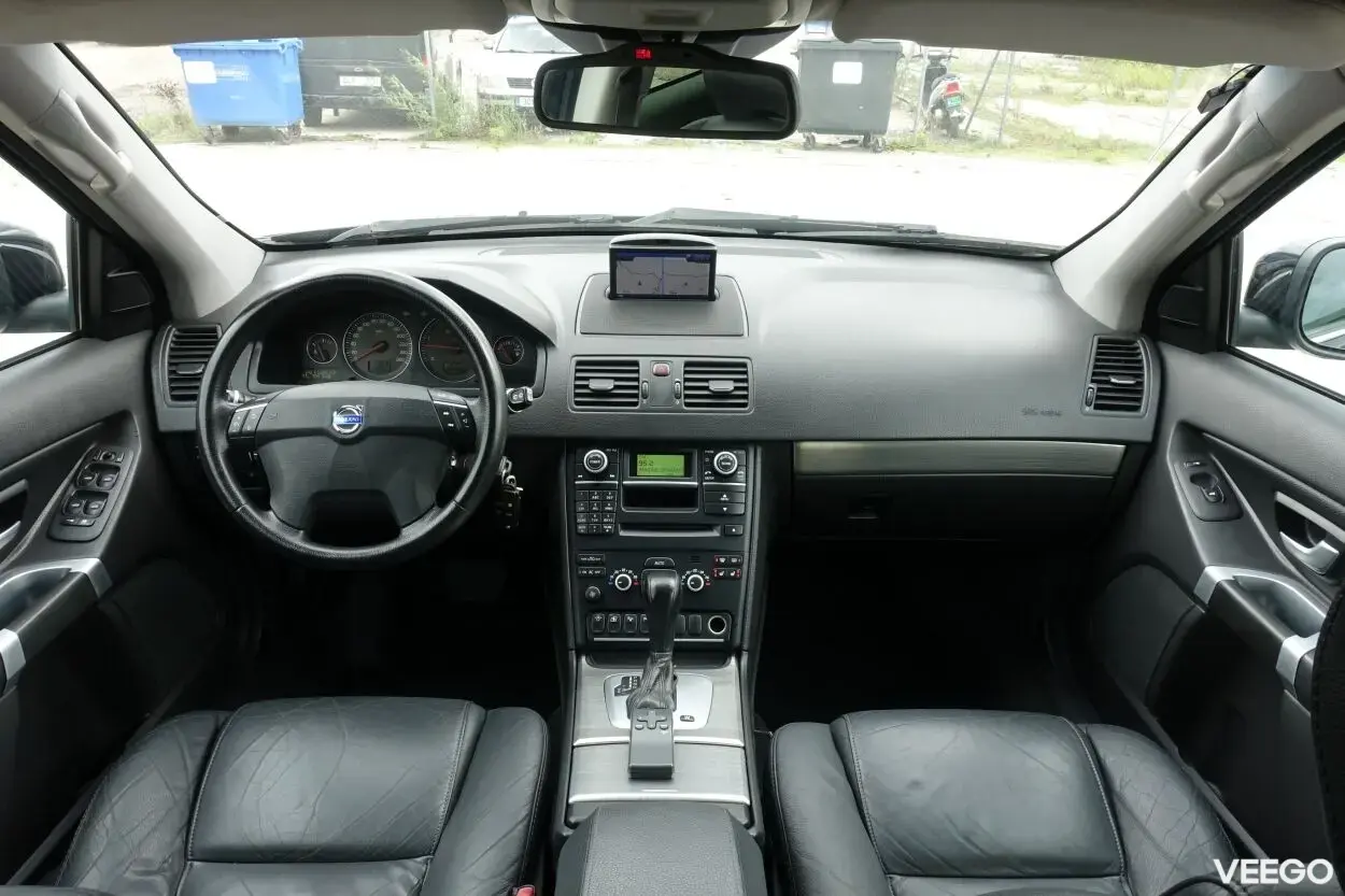 Volvo XC90 Summum AWD 7k 2.4 136kW