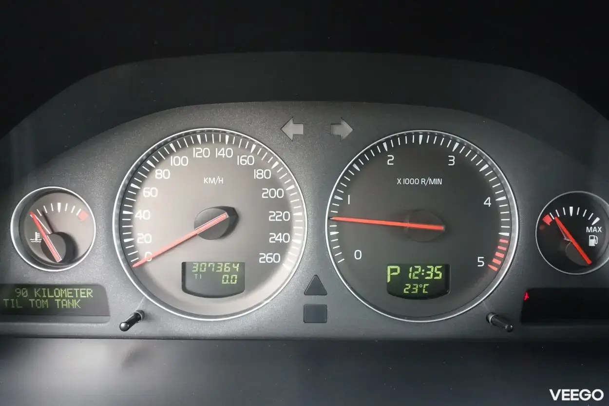 Volvo XC90 Summum AWD 7k 2.4 136kW