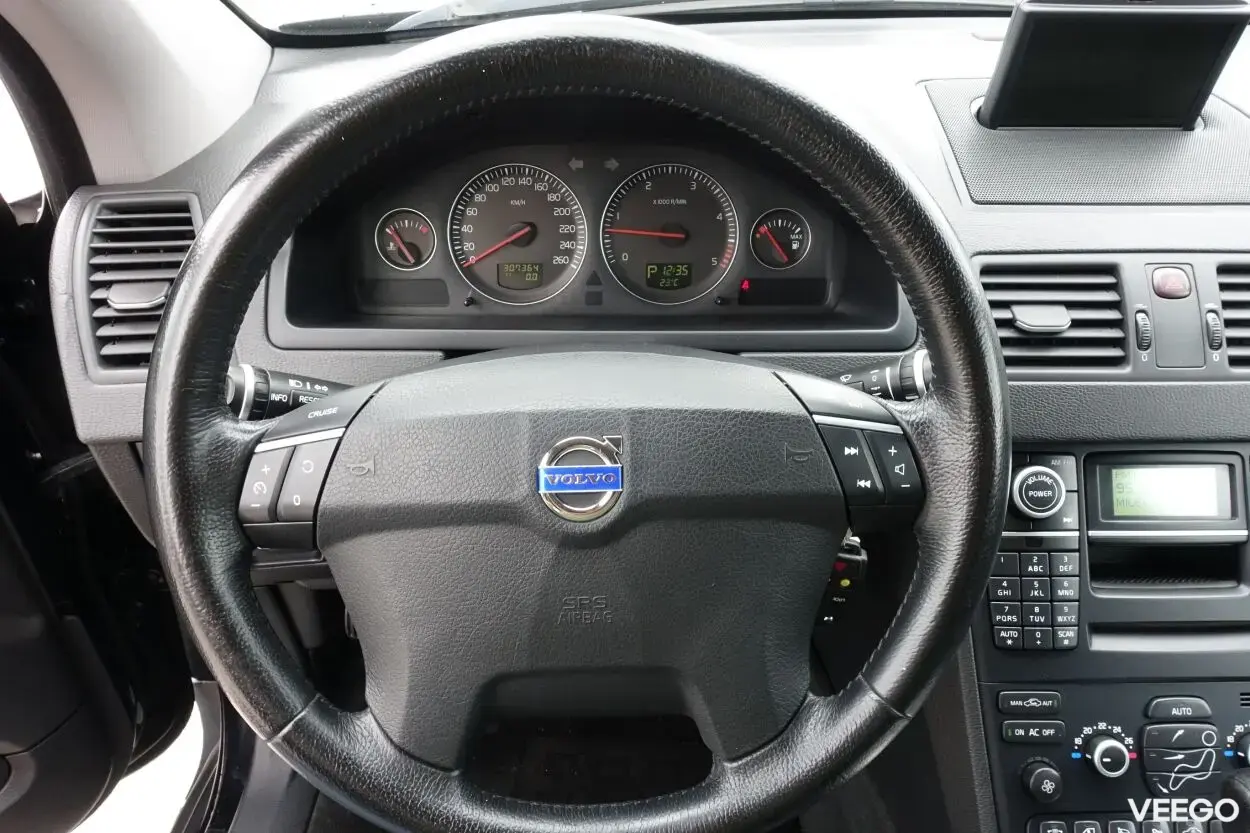 Volvo XC90 Summum AWD 7k 2.4 136kW