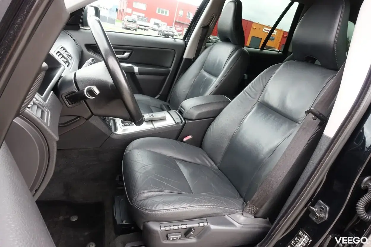 Volvo XC90 Summum AWD 7k 2.4 136kW