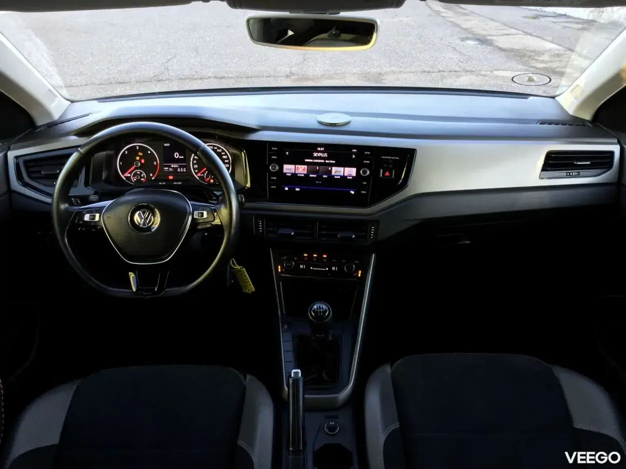 Volkswagen Polo VI Comfortline 1.6 70kW