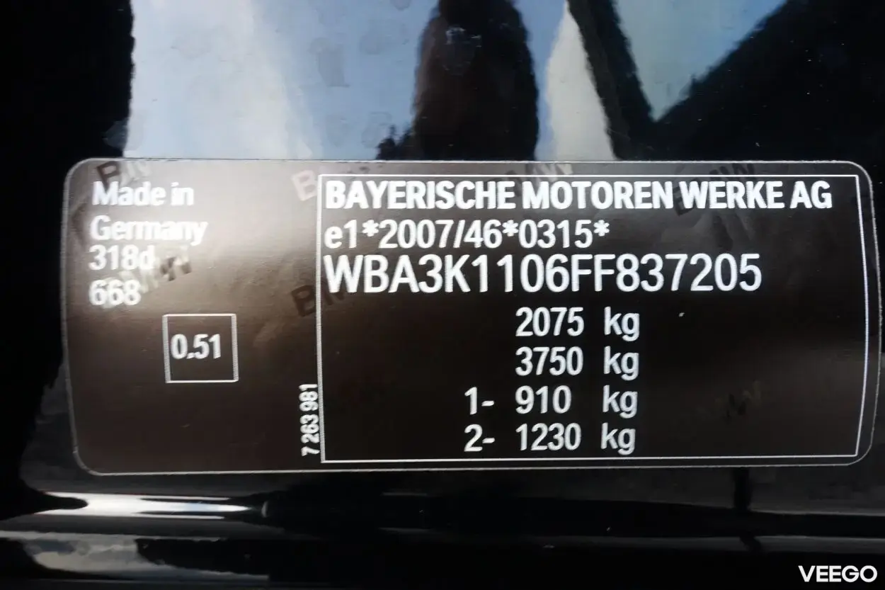 BMW 318D Touring 2.0 105kW