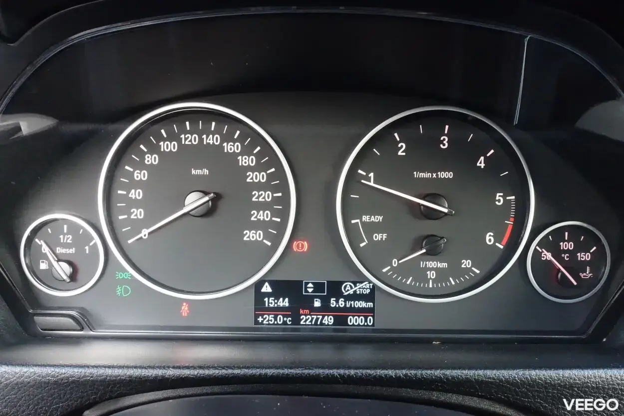 BMW 318D Touring 2.0 105kW