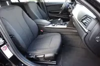 BMW 318D Touring 2.0 105kW thumbnail