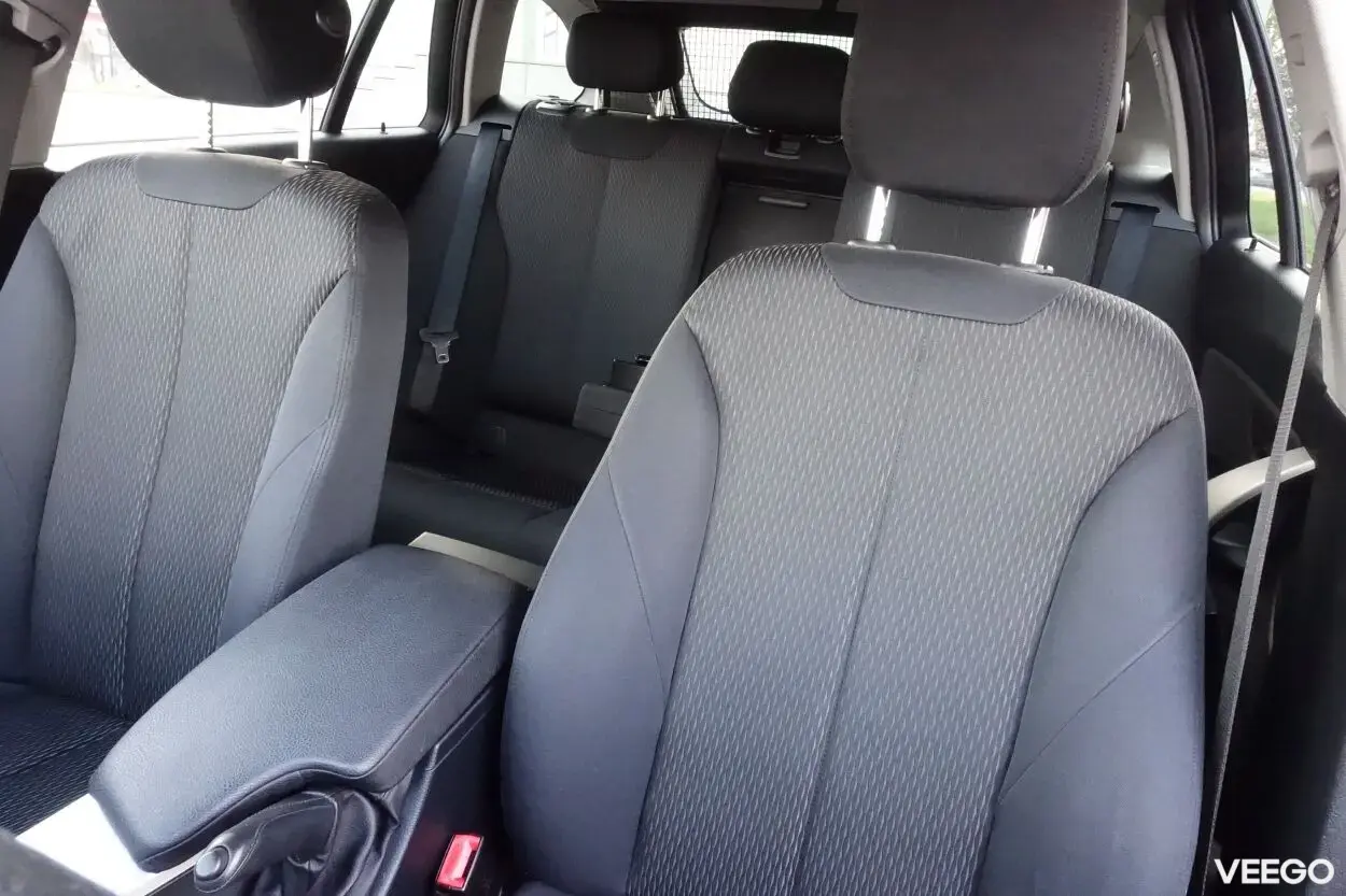 BMW 318D Touring 2.0 105kW