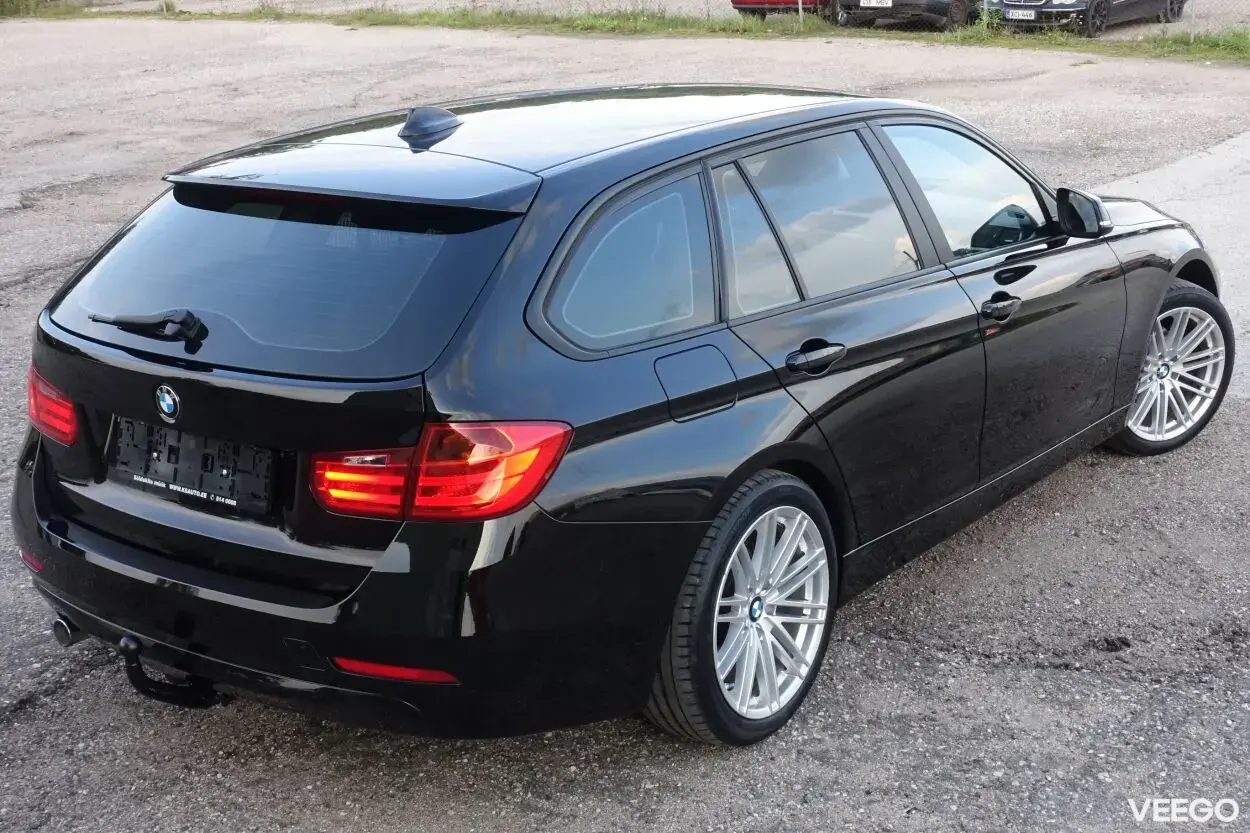 BMW 318D Touring 2.0 105kW