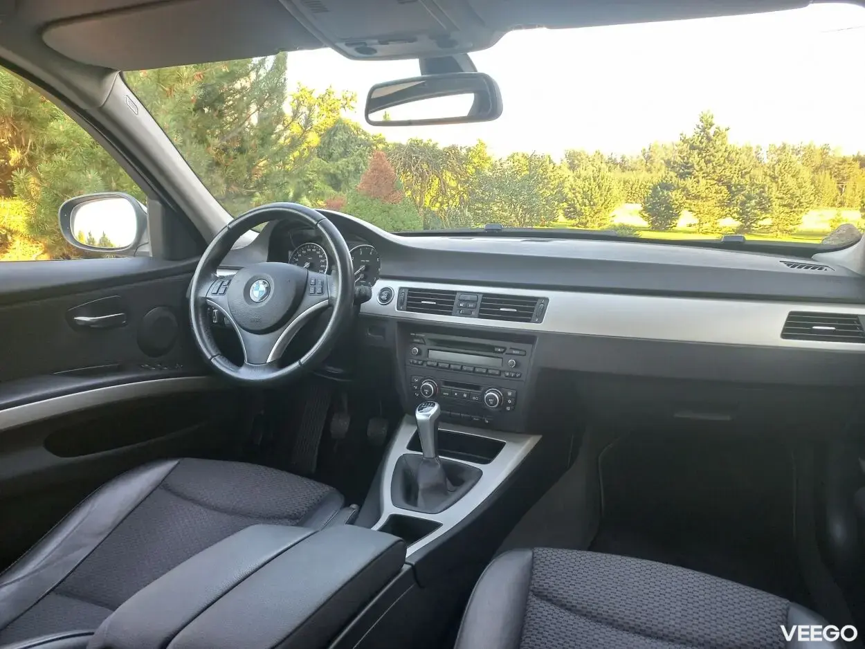 BMW 320 Touring 2.0 105kW