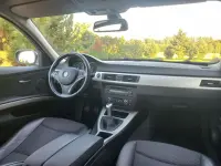 BMW 320 Touring 2.0 105kW thumbnail