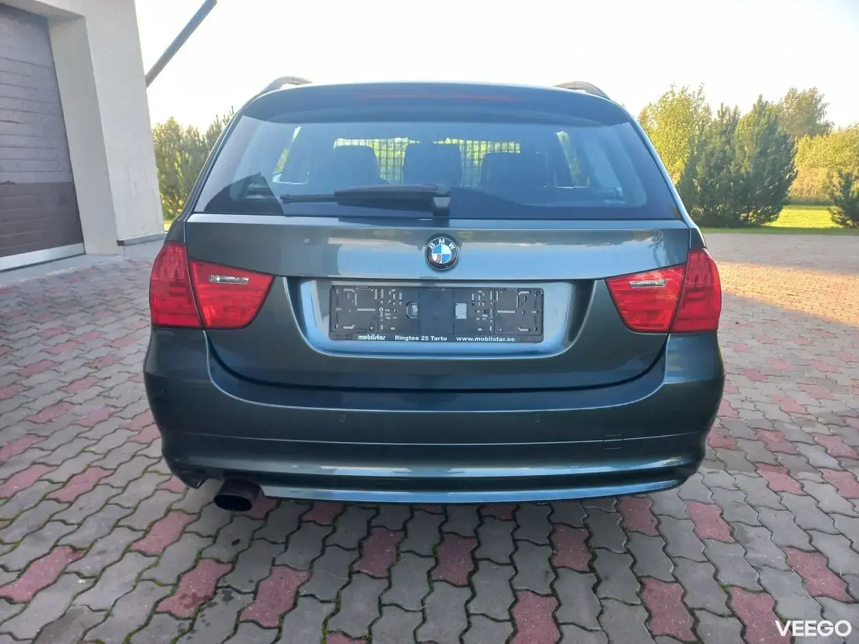 BMW 320 Touring 2.0 105kW
