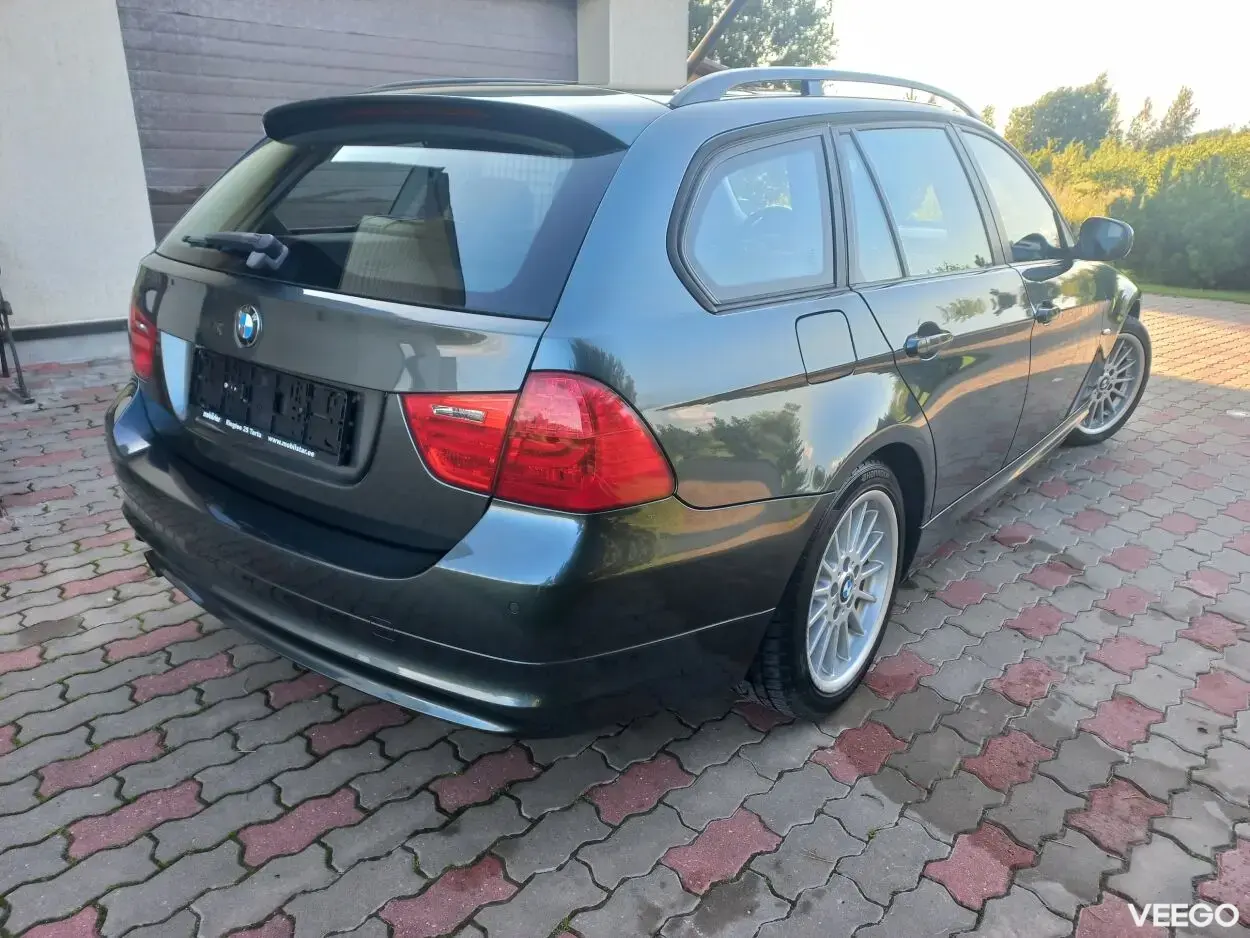 BMW 320 Touring 2.0 105kW