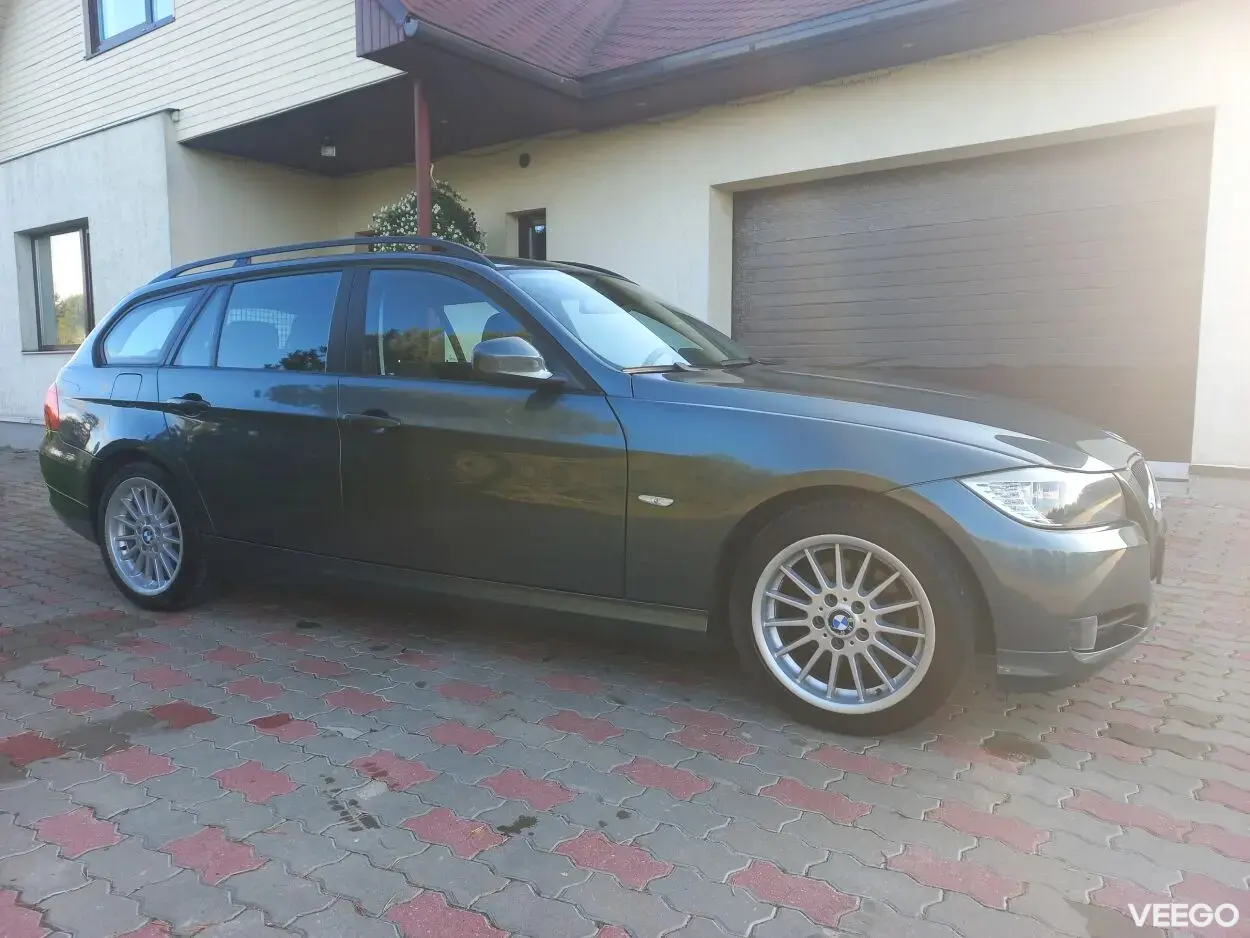 BMW 320 Touring 2.0 105kW