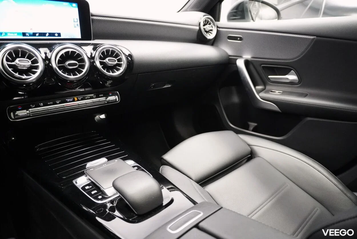 Mercedes-Benz A200 Sportback 1.3 120kW