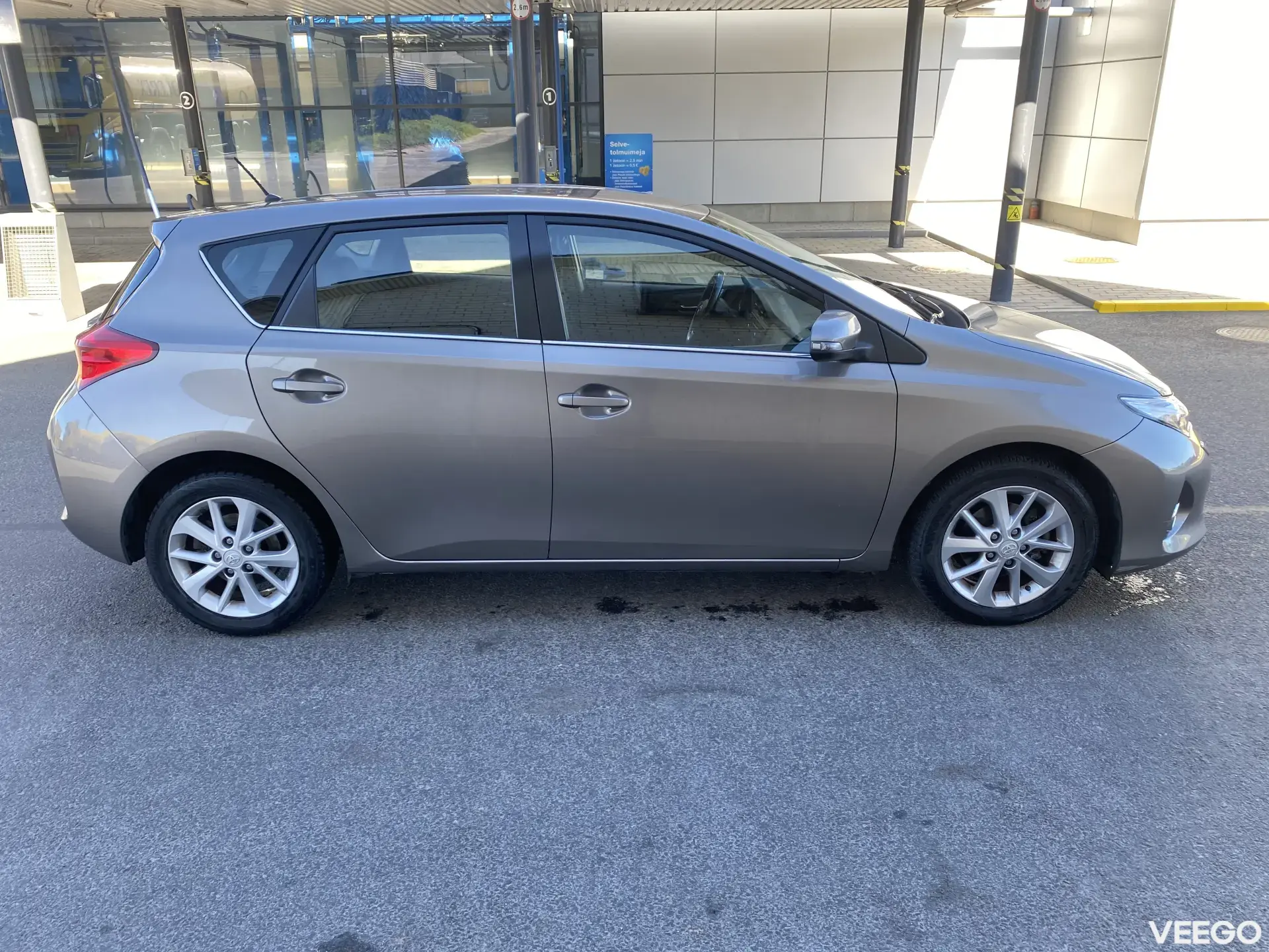 Toyota Auris 1.6 97kW