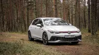 Volkswagen Golf GTI CLUBSPORT 2.0 221kW thumbnail