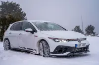 Volkswagen Golf GTI CLUBSPORT 2.0 221kW thumbnail