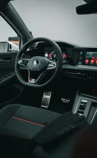 Volkswagen Golf GTI CLUBSPORT 2.0 221kW thumbnail