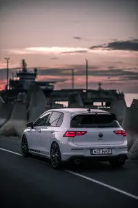 Volkswagen Golf GTI CLUBSPORT 2.0 221kW thumbnail