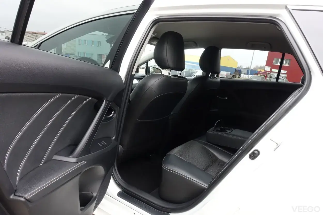 Toyota Avensis Touring Sports 2.0 105kW