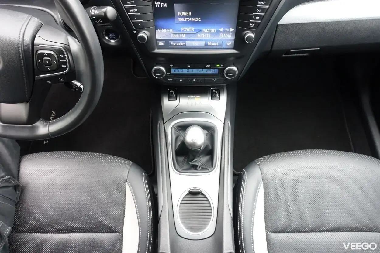 Toyota Avensis Touring Sports 2.0 105kW