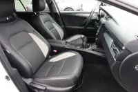 Toyota Avensis Touring Sports 2.0 105kW thumbnail