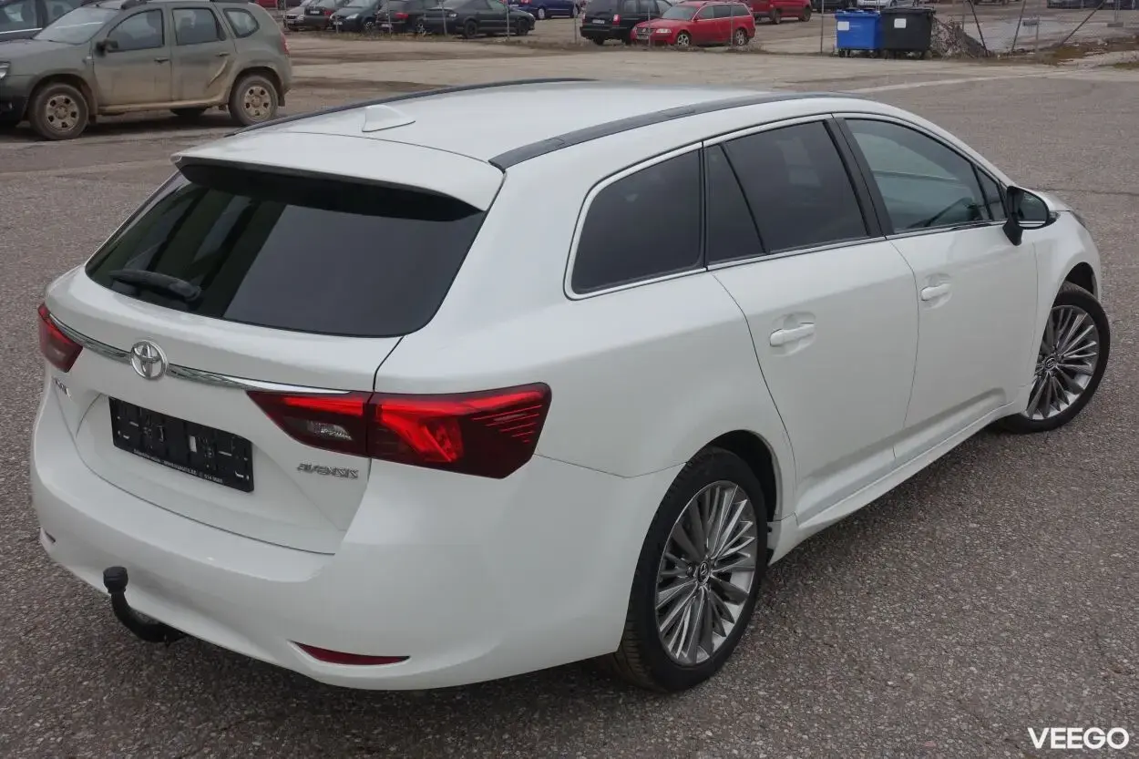 Toyota Avensis Touring Sports 2.0 105kW