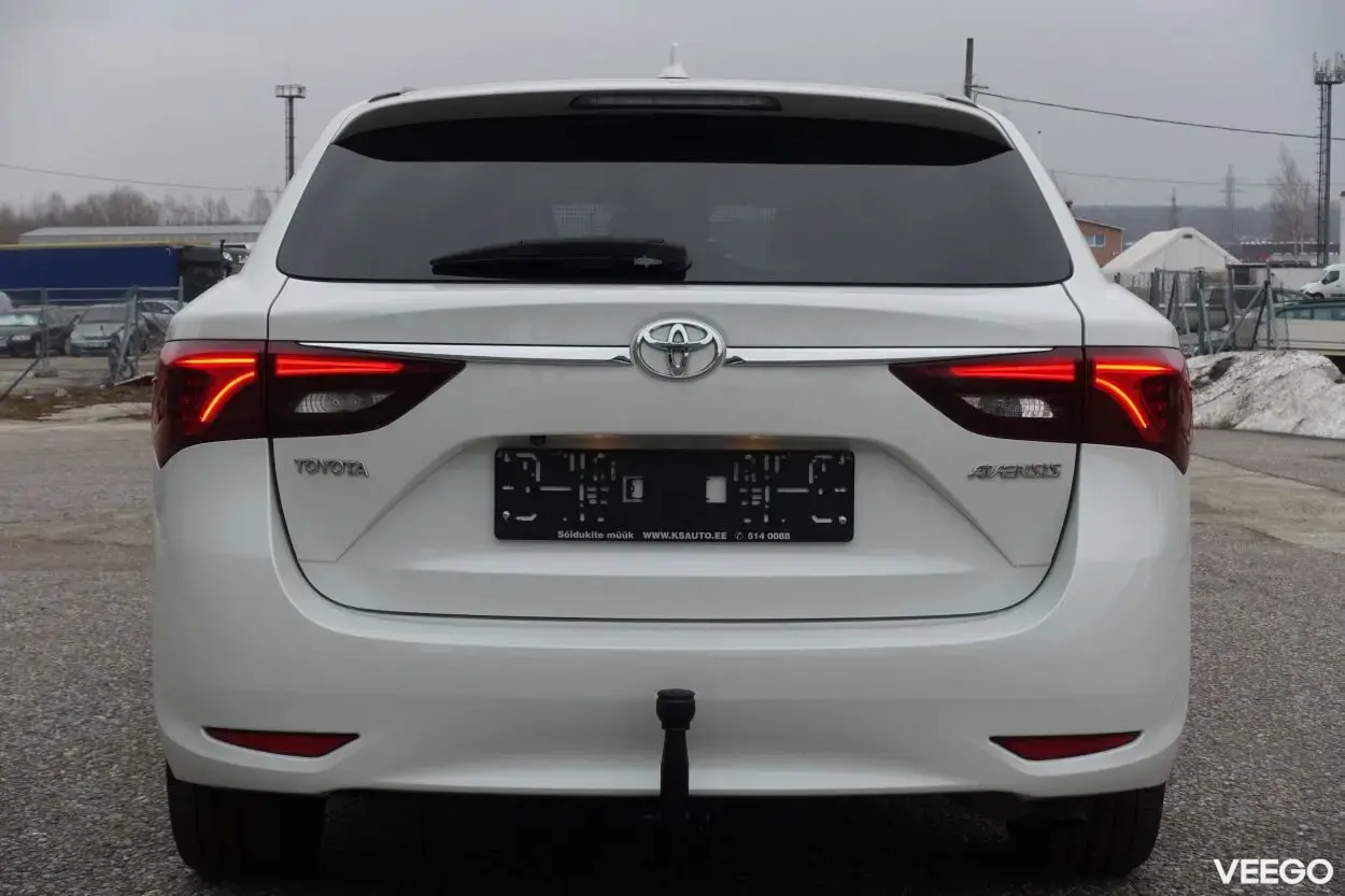 Toyota Avensis Touring Sports 2.0 105kW