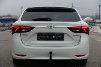 Toyota Avensis Touring Sports 2.0 105kW thumbnail