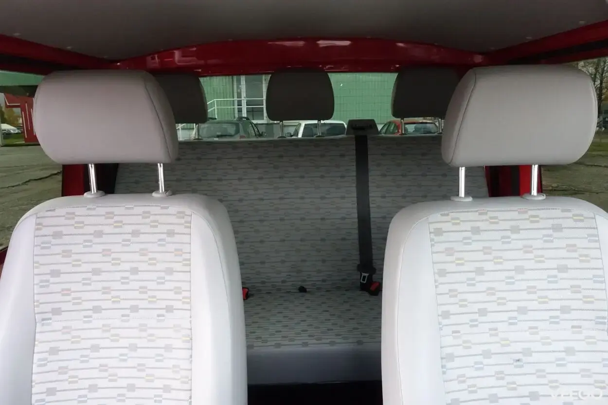 Volkswagen Transporter T5 2.0 103kW