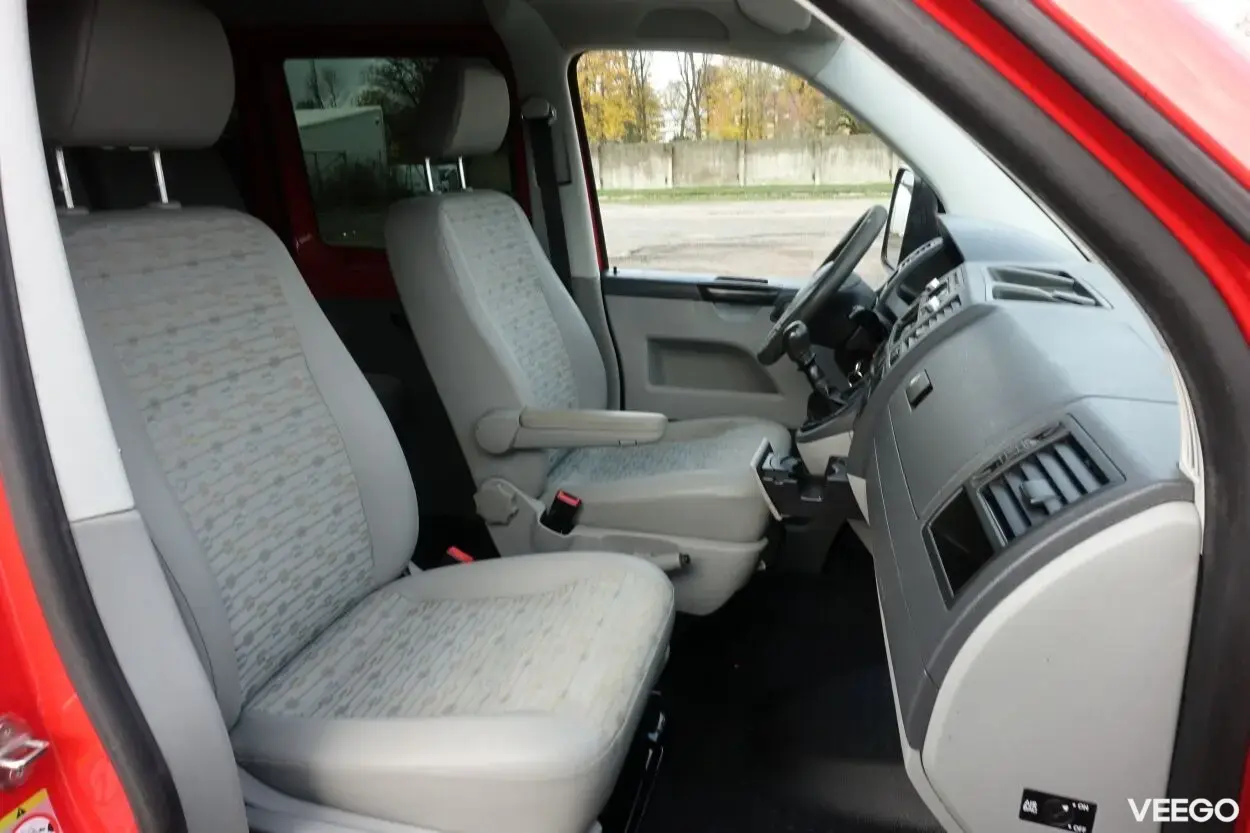 Volkswagen Transporter T5 2.0 103kW