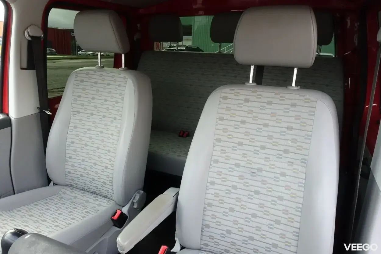 Volkswagen Transporter T5 2.0 103kW