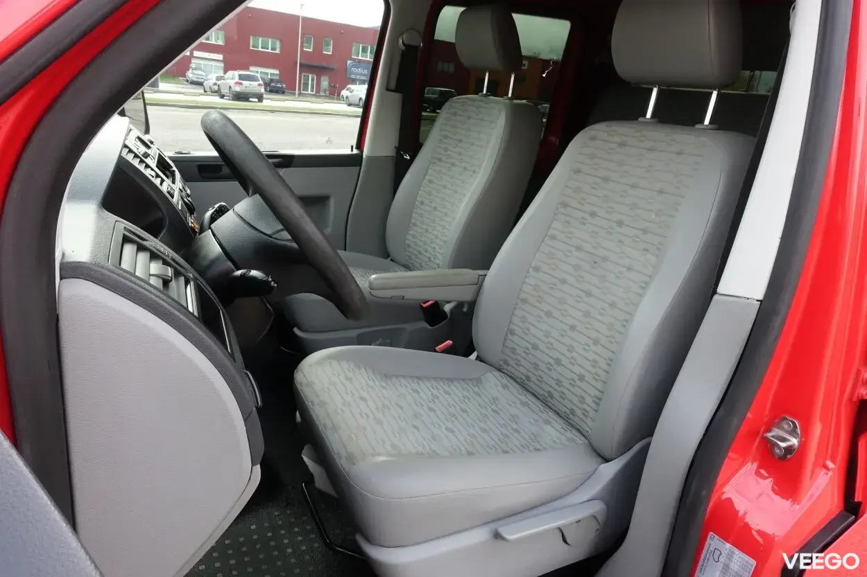Volkswagen Transporter T5 2.0 103kW