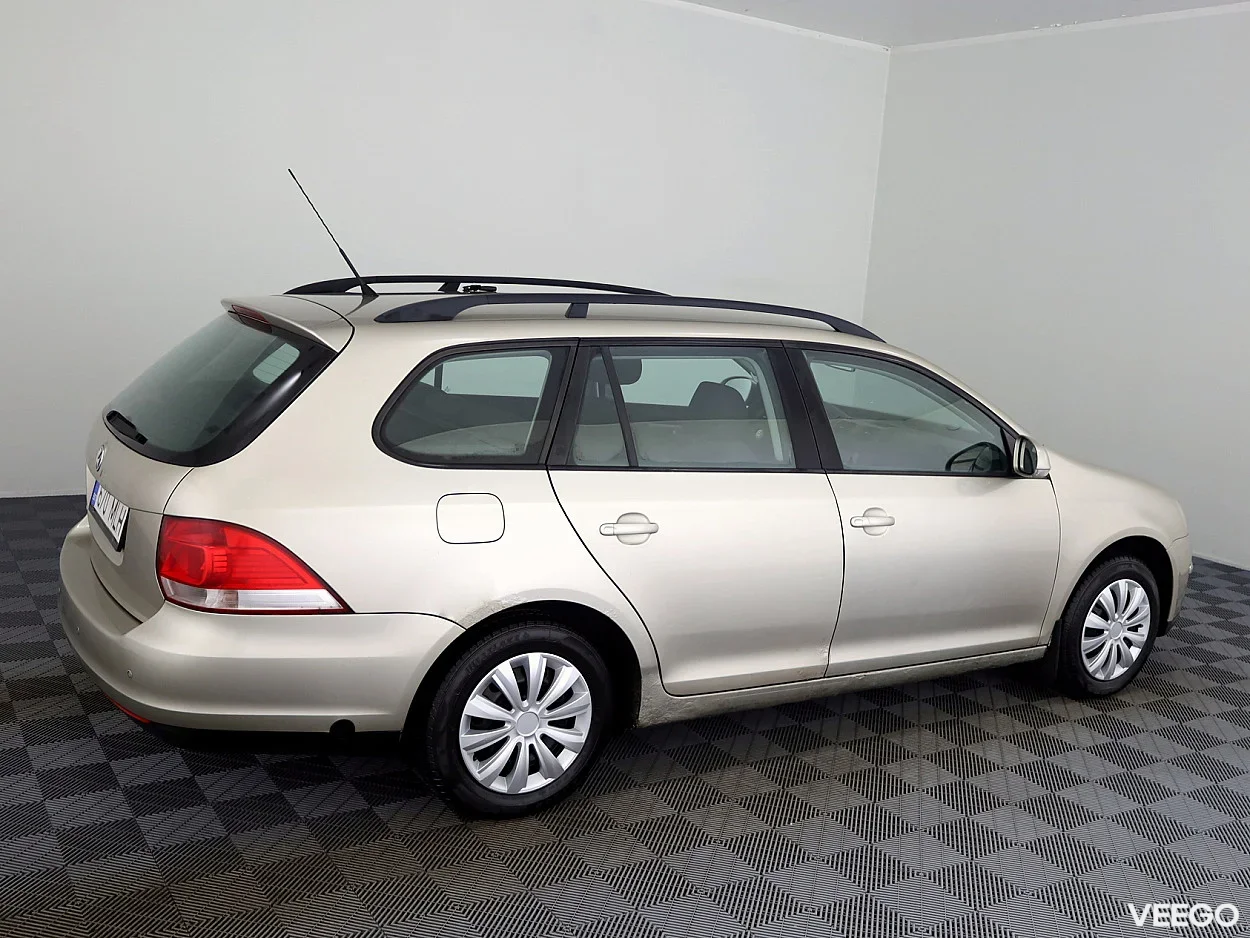 Volkswagen Golf 1.6 75kW