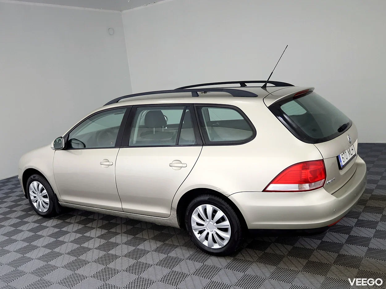 Volkswagen Golf 1.6 75kW