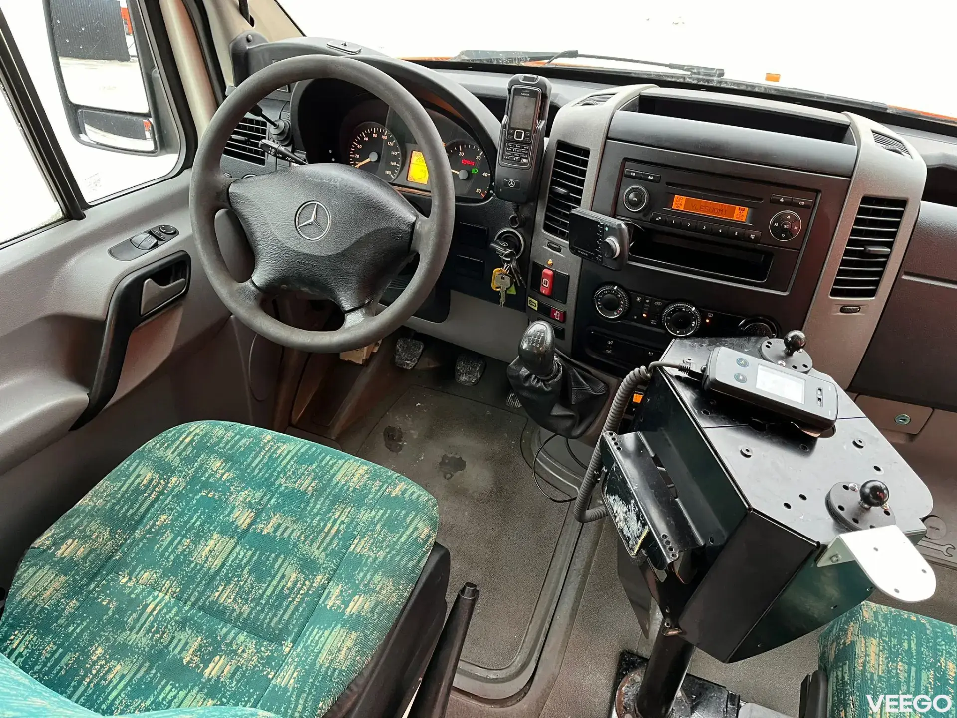 Mercedes-Benz SPRINTER 515 CDI 20 + 1 SEATS / AC 110kW