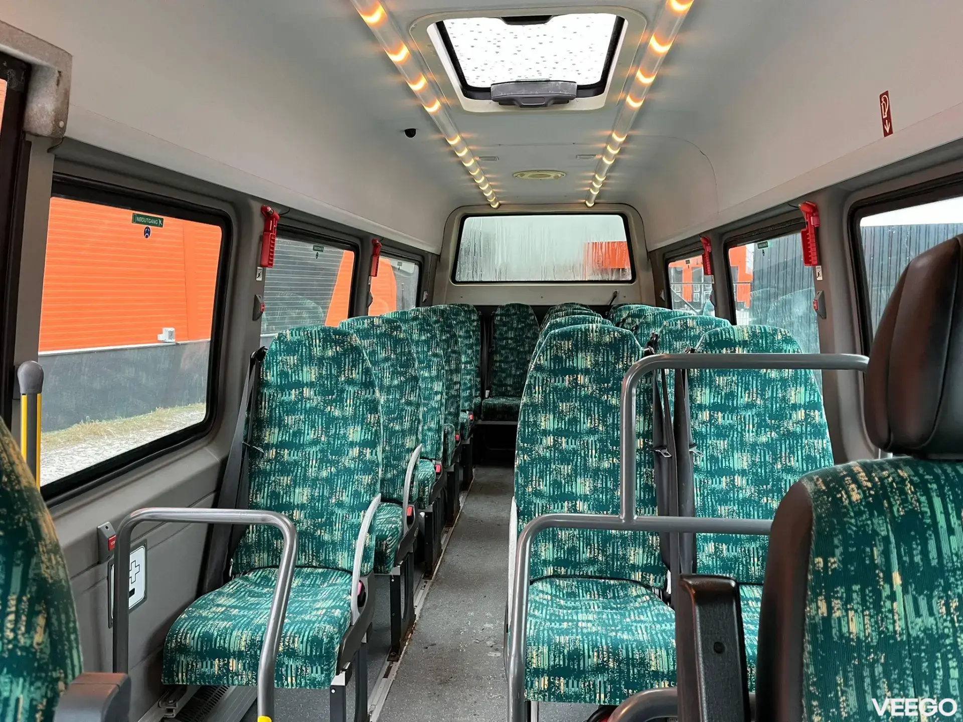 Mercedes-Benz SPRINTER 515 CDI 20 + 1 SEATS / AC 110kW