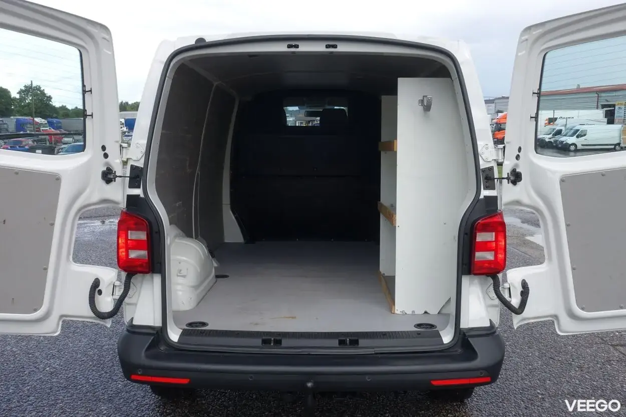 Volkswagen Transporter Long L2H1 2.0 103kW