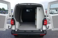 Volkswagen Transporter Long L2H1 2.0 103kW thumbnail
