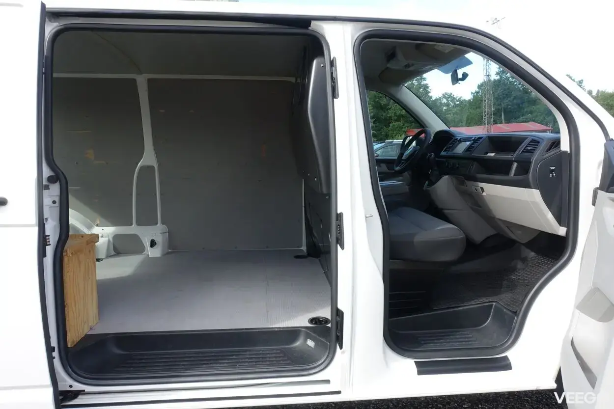 Volkswagen Transporter Long L2H1 2.0 103kW