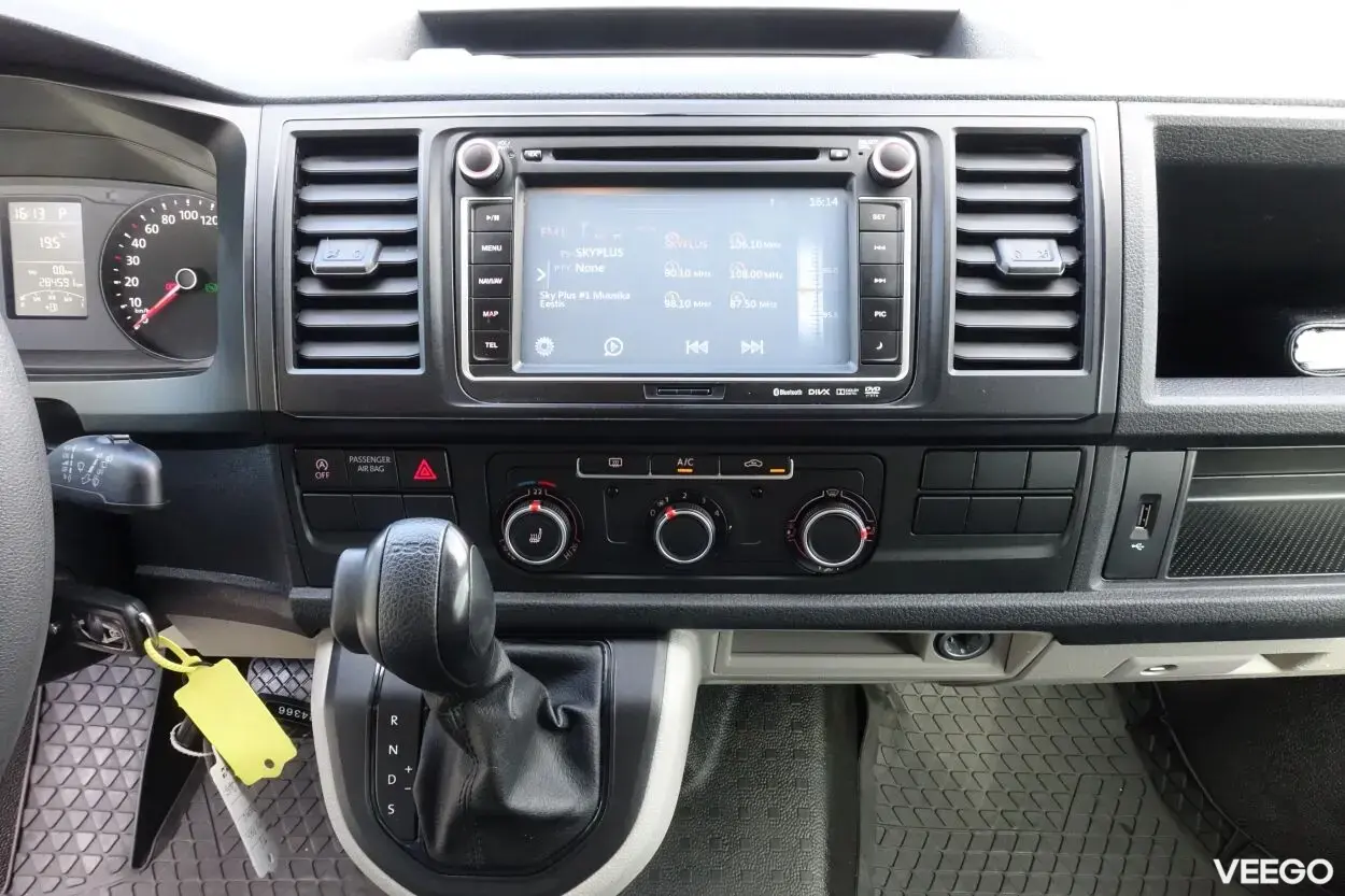 Volkswagen Transporter Long L2H1 2.0 103kW