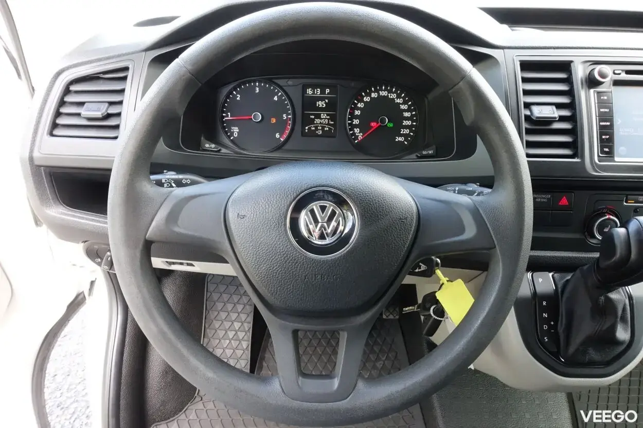 Volkswagen Transporter Long L2H1 2.0 103kW