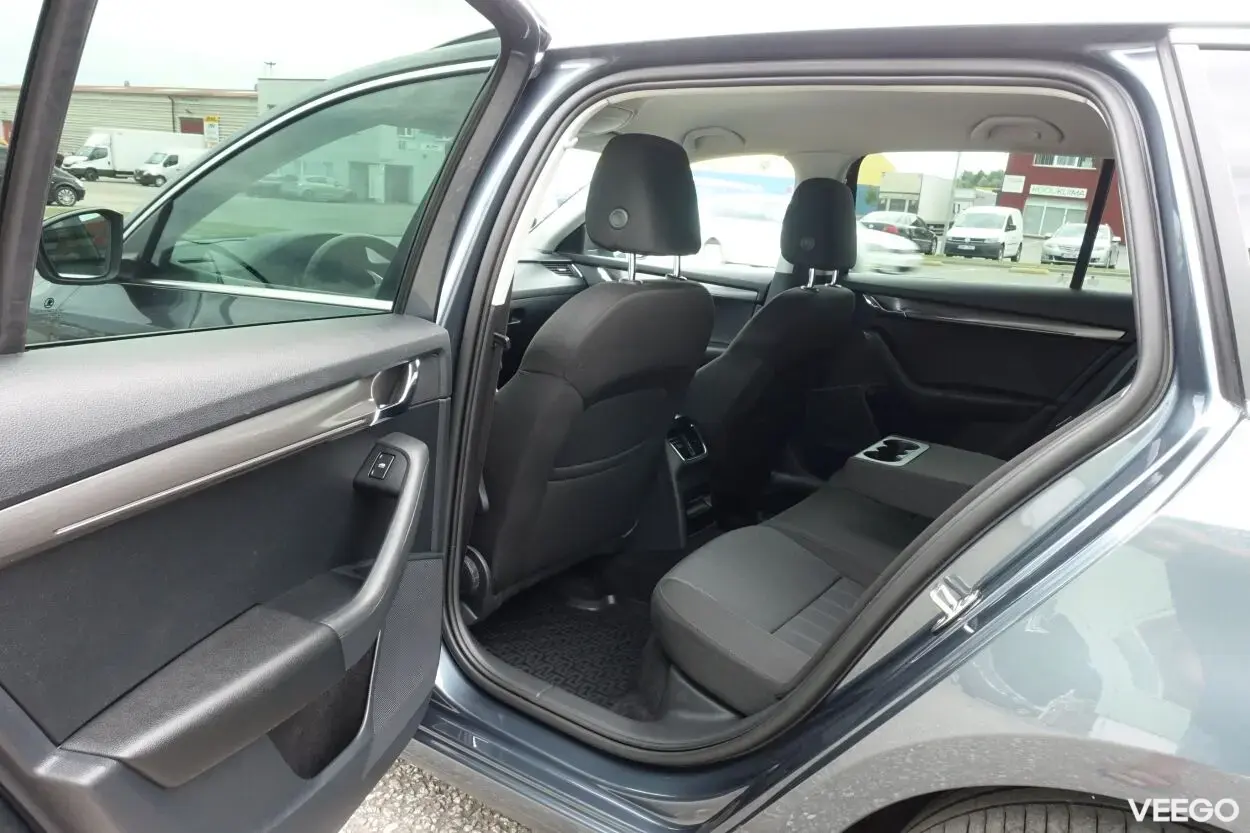 Skoda Octavia Combi 2.0 110kW