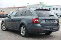 Skoda Octavia Combi 2.0 110kW thumbnail