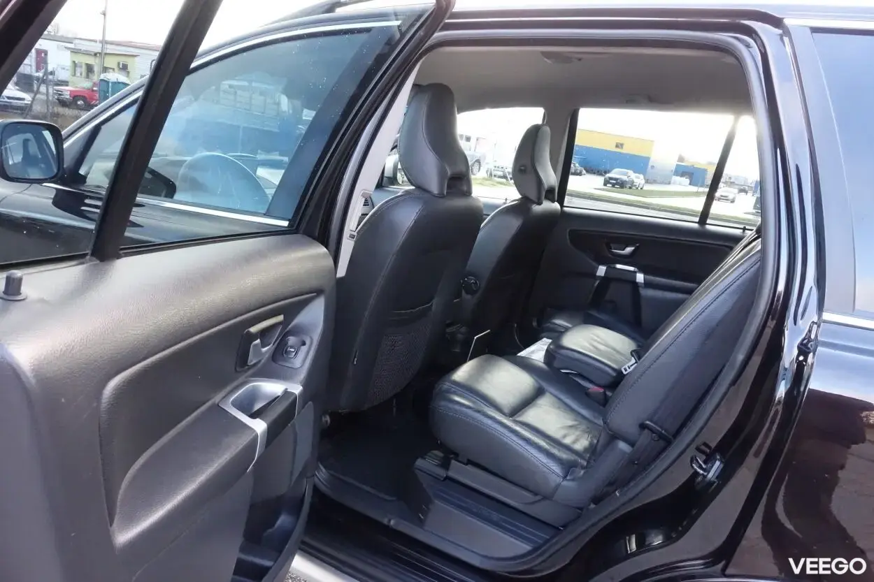 Volvo XC90 Momentum 2.4 147kW