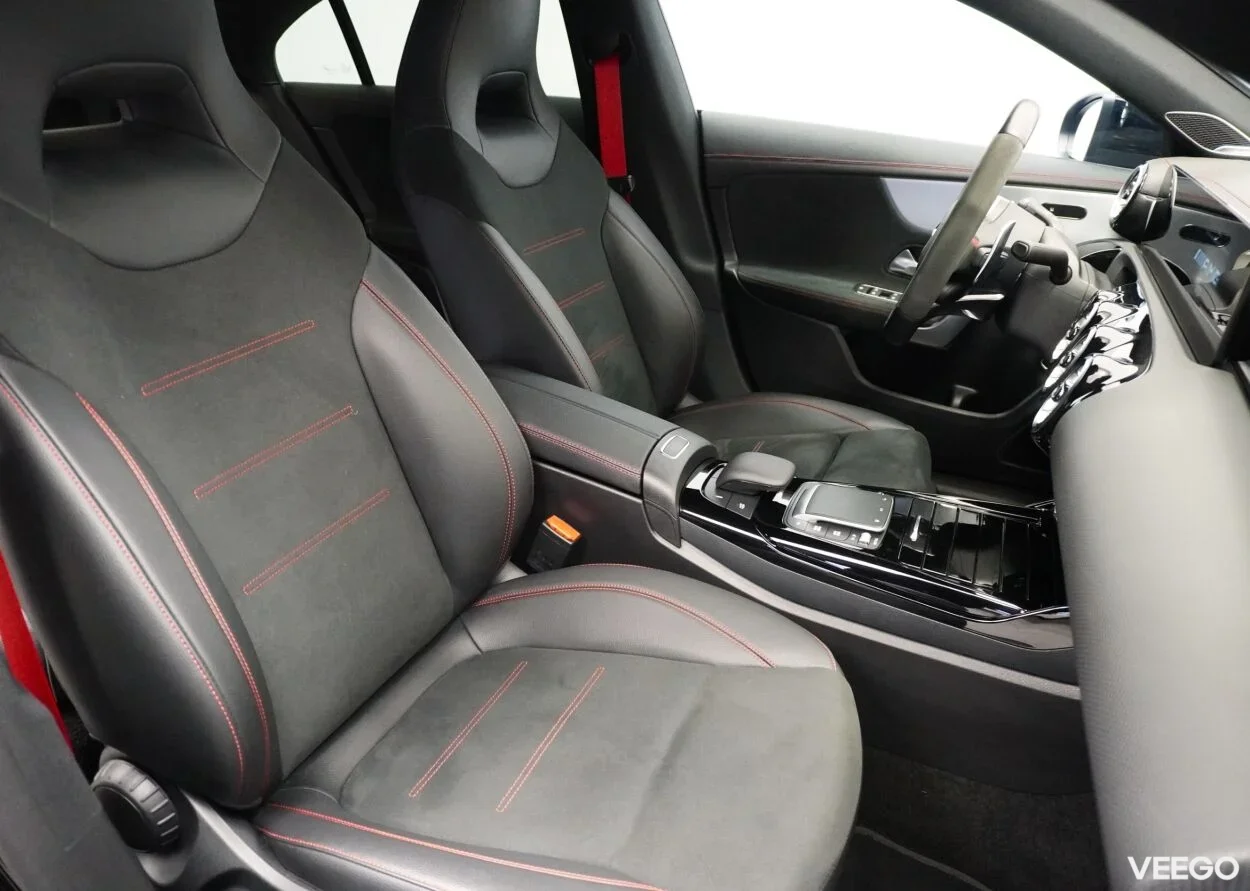 Mercedes-Benz CLA45 AMG 4Matic+ Coupe 2 285kW