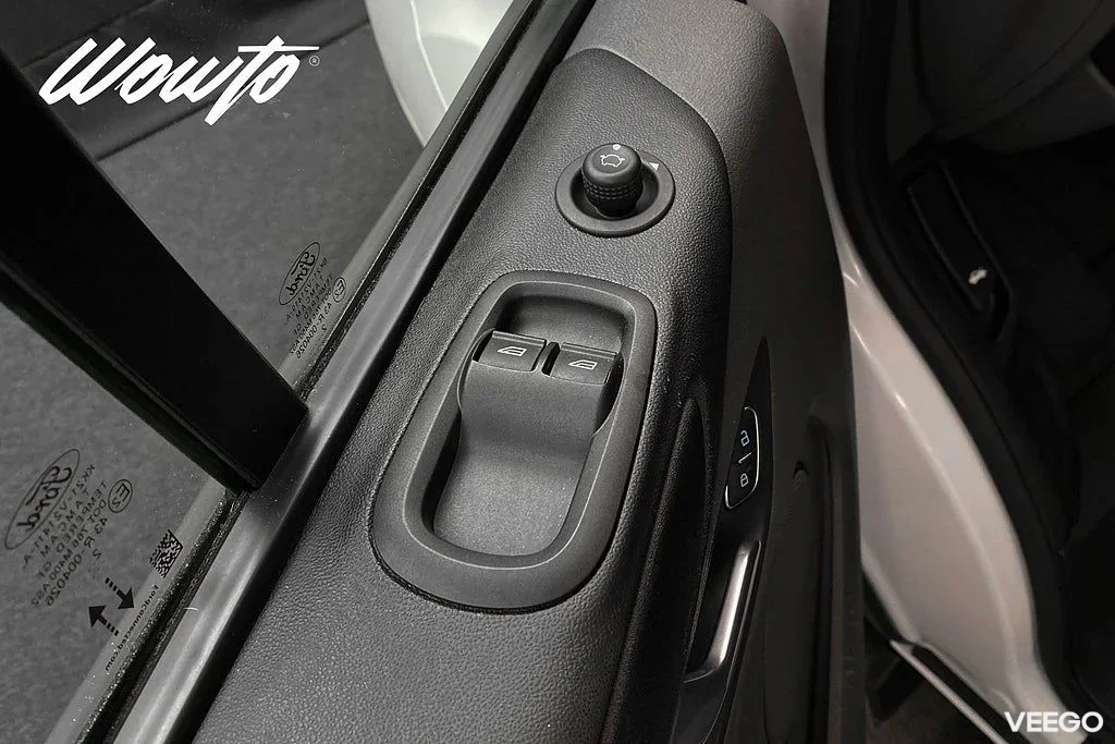 Ford Transit Transit Custom 340 2.0 130HK L2 3-Sits /V-Inredd /Moms 96kW