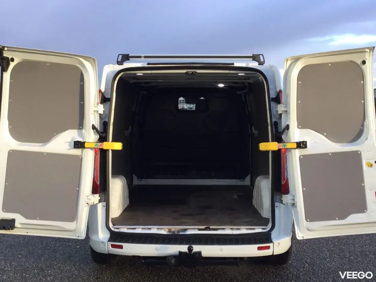 Ford Transit Custom Long 290 2.2 125kW