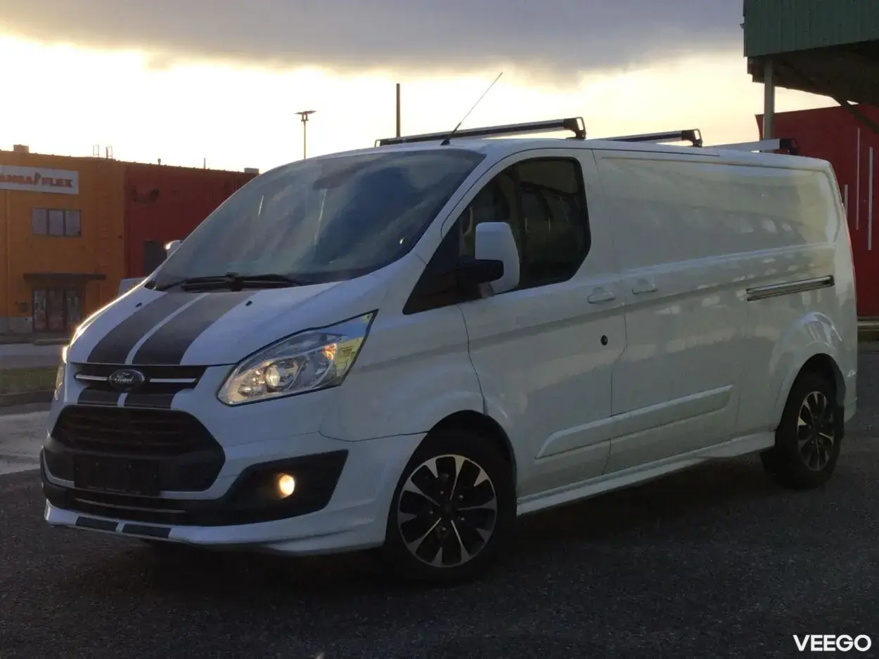 Ford Transit Custom Long 290 2.2 125kW